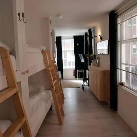 Tiny Private City Rooms Haarlem-2