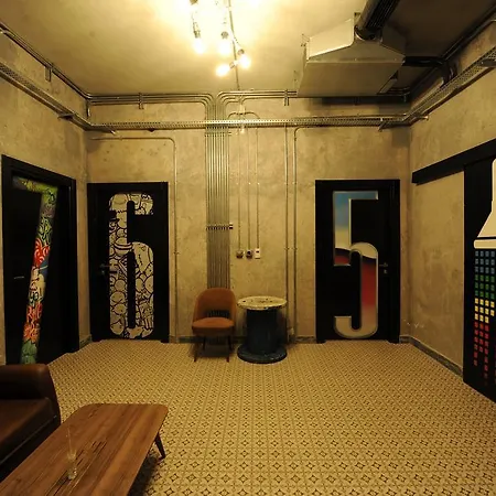Role Street Hostel-3
