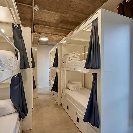 Hostelfly Madrid Airport-2