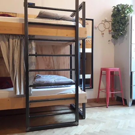 5 Terre Backpackers City-3