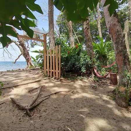 Oasis Beachfront Hostel-2