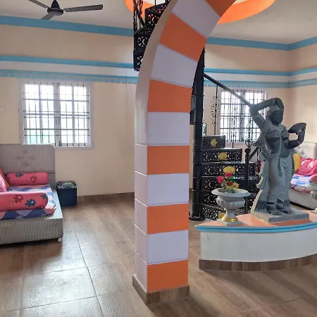 Aura Hostel-2