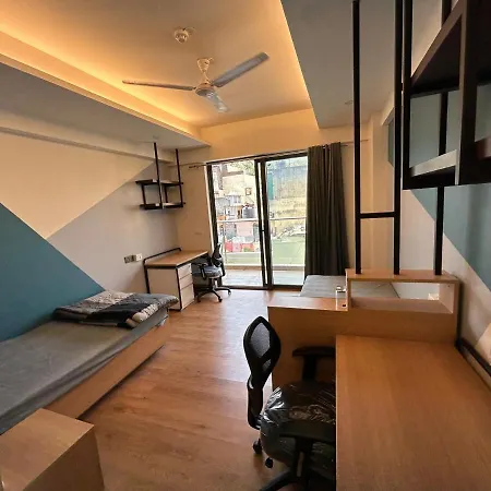 Ivy League House, Pyramid Residency-3