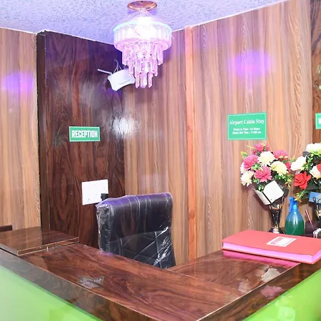 Airport Cabin Stay Mumbai Near T2-3
