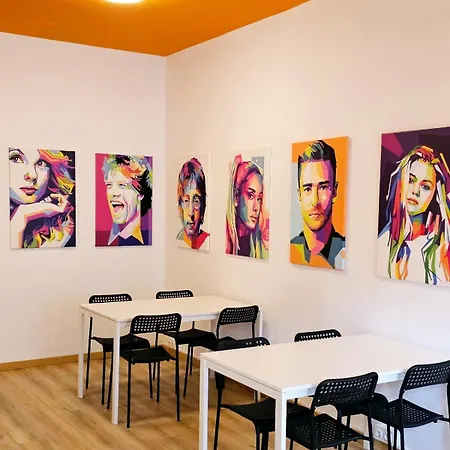Arc House Pop Art-3