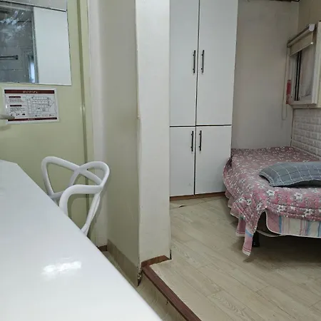 Hub House Livingtel-3