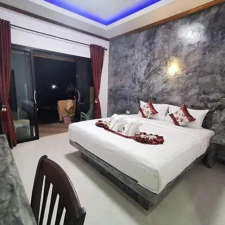Lanta Long Beach Hostel-3