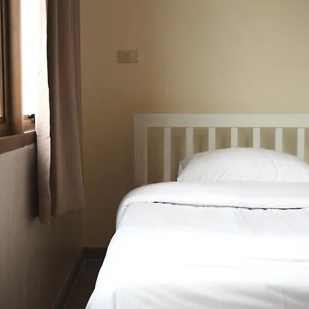 Krung Tone Hostel-2