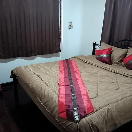 Hug Glur House Tour And Hostel (Adults Only)-2