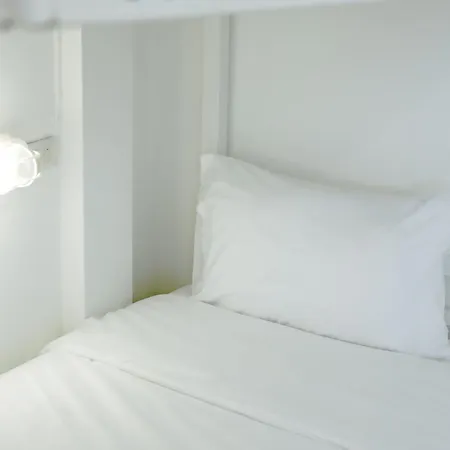 Piccolo Sukhumvit Hostel- Self Check-In After 6 Pm-2