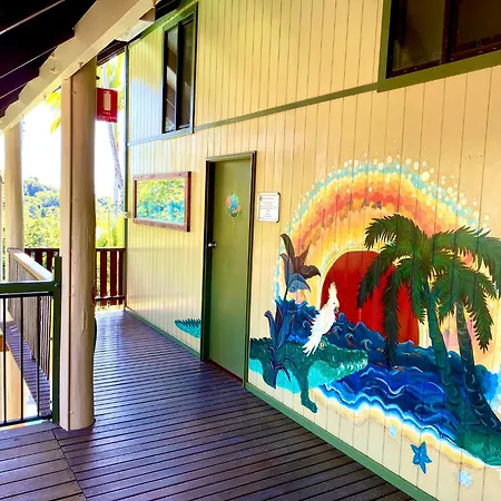 Jackaroo Treehouse Rainforest Retreat-2