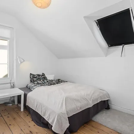 Rooms In Quiet White Villa Apartment Hortensiavej 8 On Frederiksberg C-3