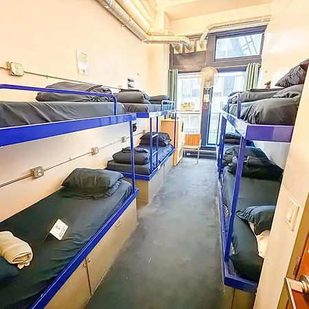 Ith San Francisco Pacific Tradewinds Backpacker Hostel-3