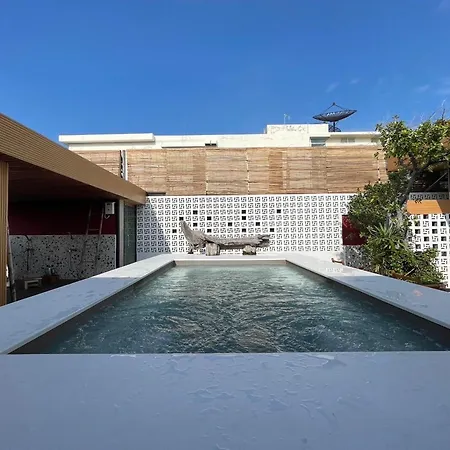 Blu Cabin Ari Stylish Gay Poshtel-3