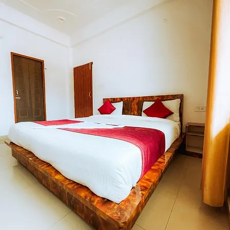Hot - House Of Travellers, Rishikesh-2