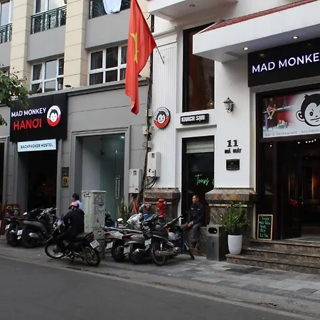 Mad Monkey Hanoi Hostel-2
