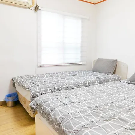 Hipzy Guesthouse-2