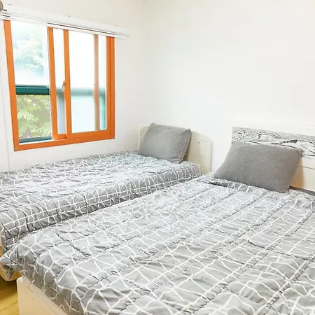 Hipzy Guesthouse-3