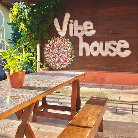 Vibe House Hostel-3