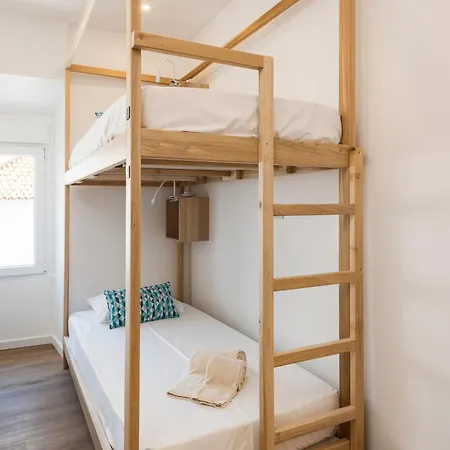 Madalena Hostel E Suites-3