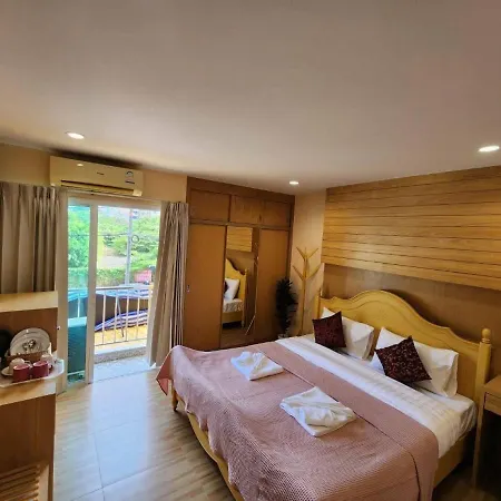 Alaita Hostel Patong-3