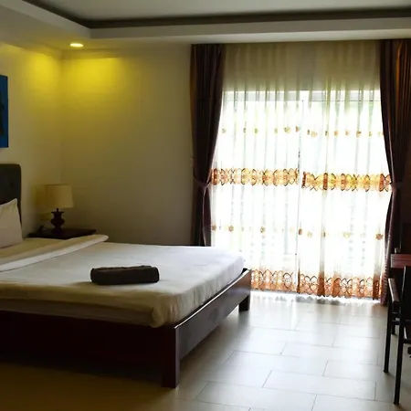Mad Monkey Hostel Siem Reap-3