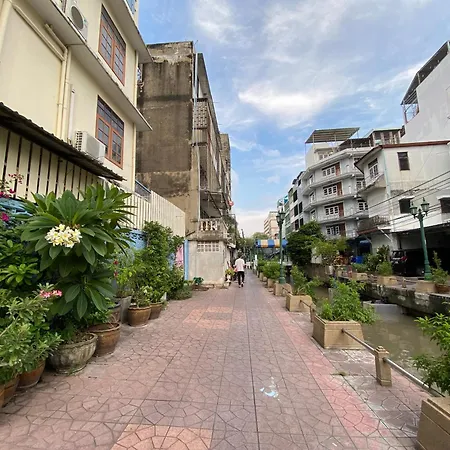Bangkok Neighborhood Hostel-2