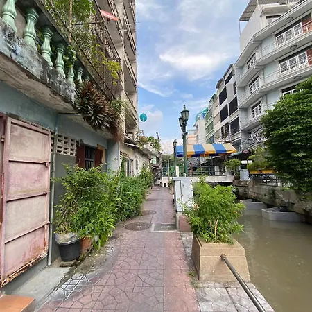 Bangkok Neighborhood Hostel-3
