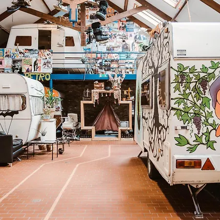 Treck Hostel-2
