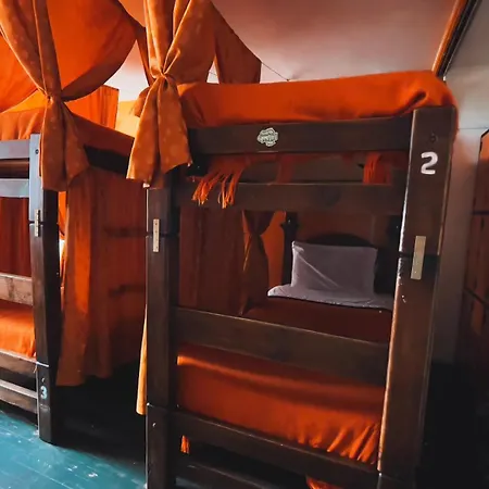 82Hostel-3