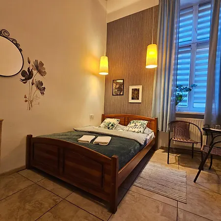 Deja Vu Hostel-2