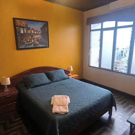 Flying Dog Hostel Iquitos-2
