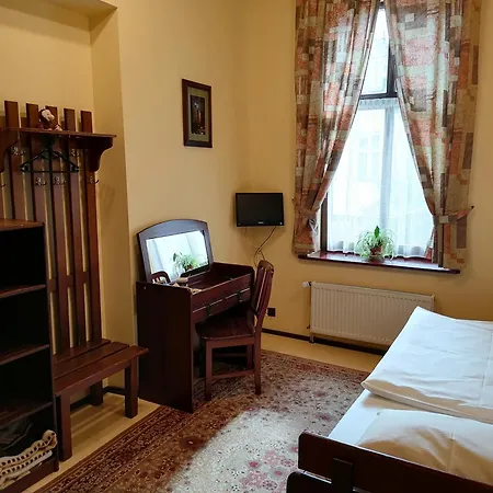 Globtroter Guest House-3
