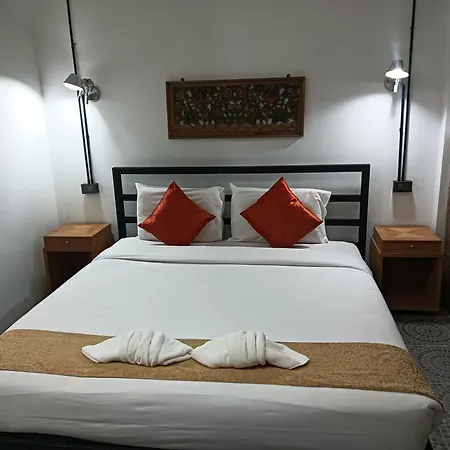White Jail At Koh Tao Hostel-3