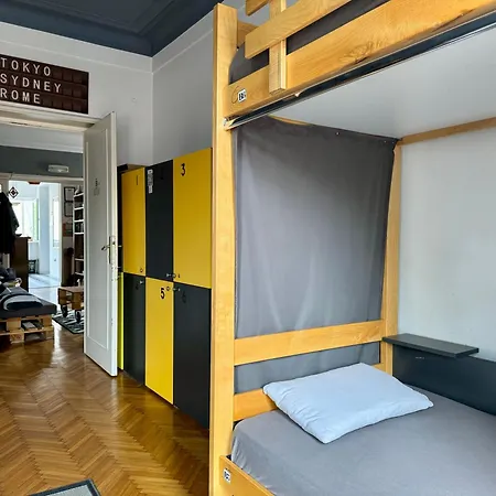 Nomad Hostel-2