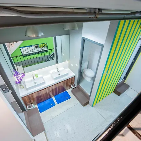 Mascotte Hostel Silom-2