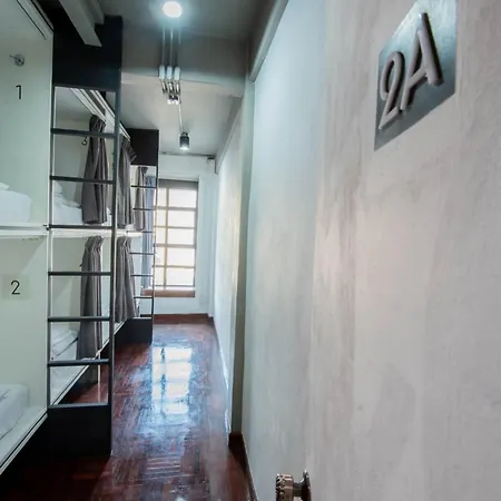Mascotte Hostel Silom-3