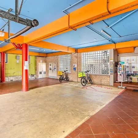 Newtown Backpackers-2