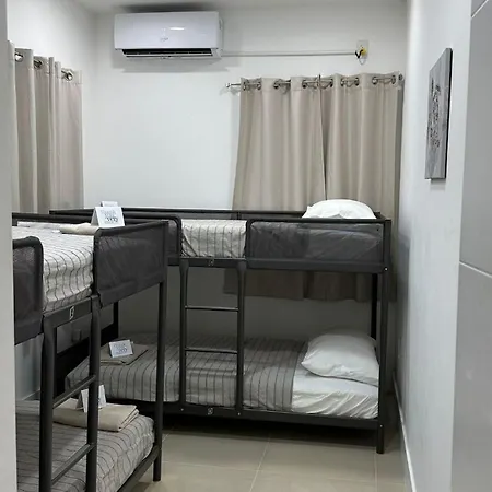 104 Mixed Shared Rooms Central, Friendly, Affordable-2