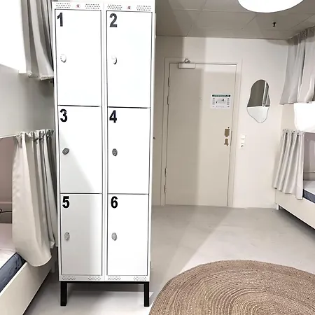 Nomad Gardet-3