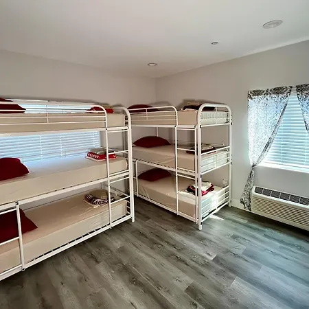 Pineapple Hostel-2