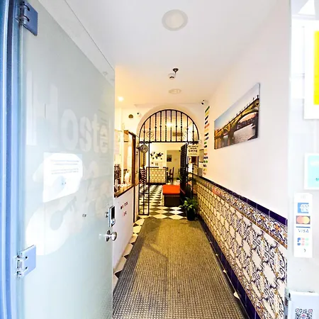 Hostel A2C (Adults Only)-3