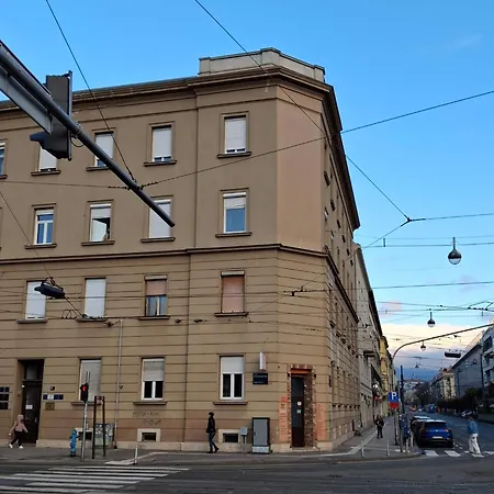Palmers Lodge Hostel-3