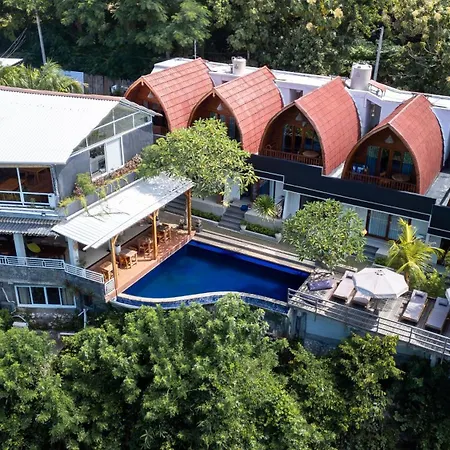 Bagus Ink Surf Camp-2