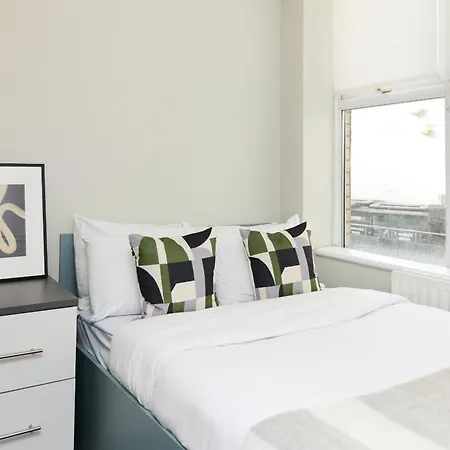Louise House Hostel-2