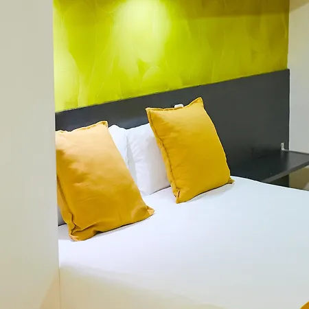 Sun & Moon Hostel-3