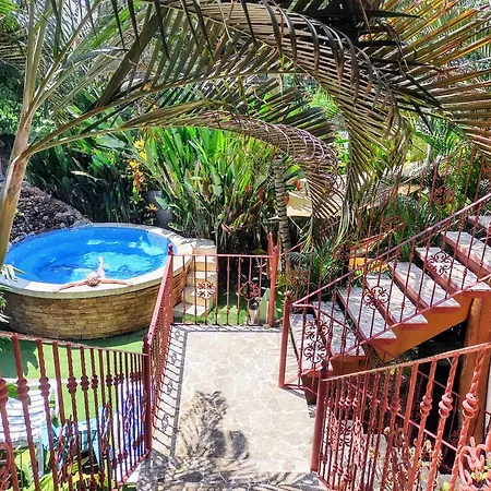 Cool Vibes Beach Hostel-3