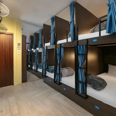 Hanoi Oldtown Nomad Hostel & Pub-2
