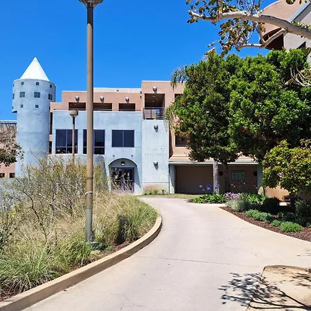 Loyola Marymount University - Apartments-3