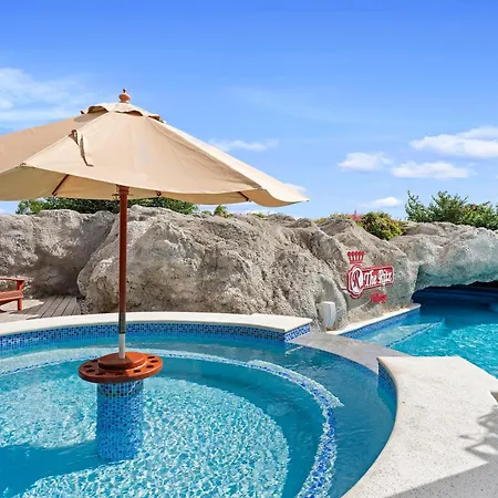The Ritz Hostel-3